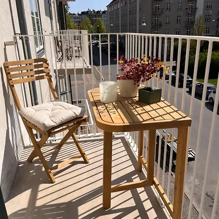 Bright With Private Sunny Balcony In A Prime Location * Copenhagen